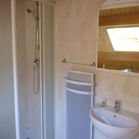 Chalet Spacious Near The Area, Cleaning Included Saint-Jean-dʼAulps