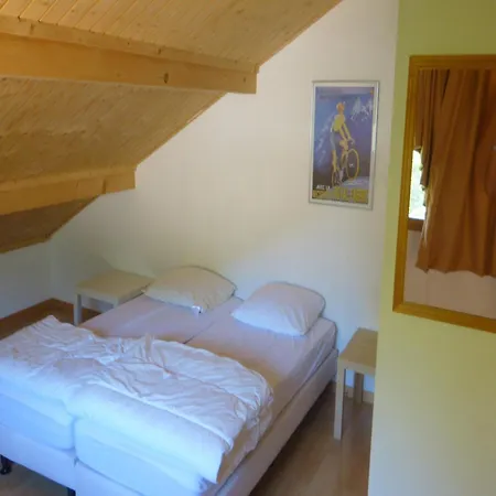 Spacious Near The Area, Cleaning Included